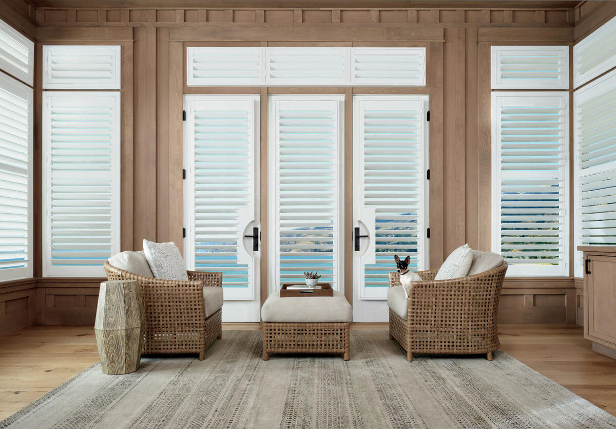 Transom windows are small, decorative windows that are above the transom beam of doors or windows. Transom windows are small, decorative windows that are above the transom beam of doors or windows.